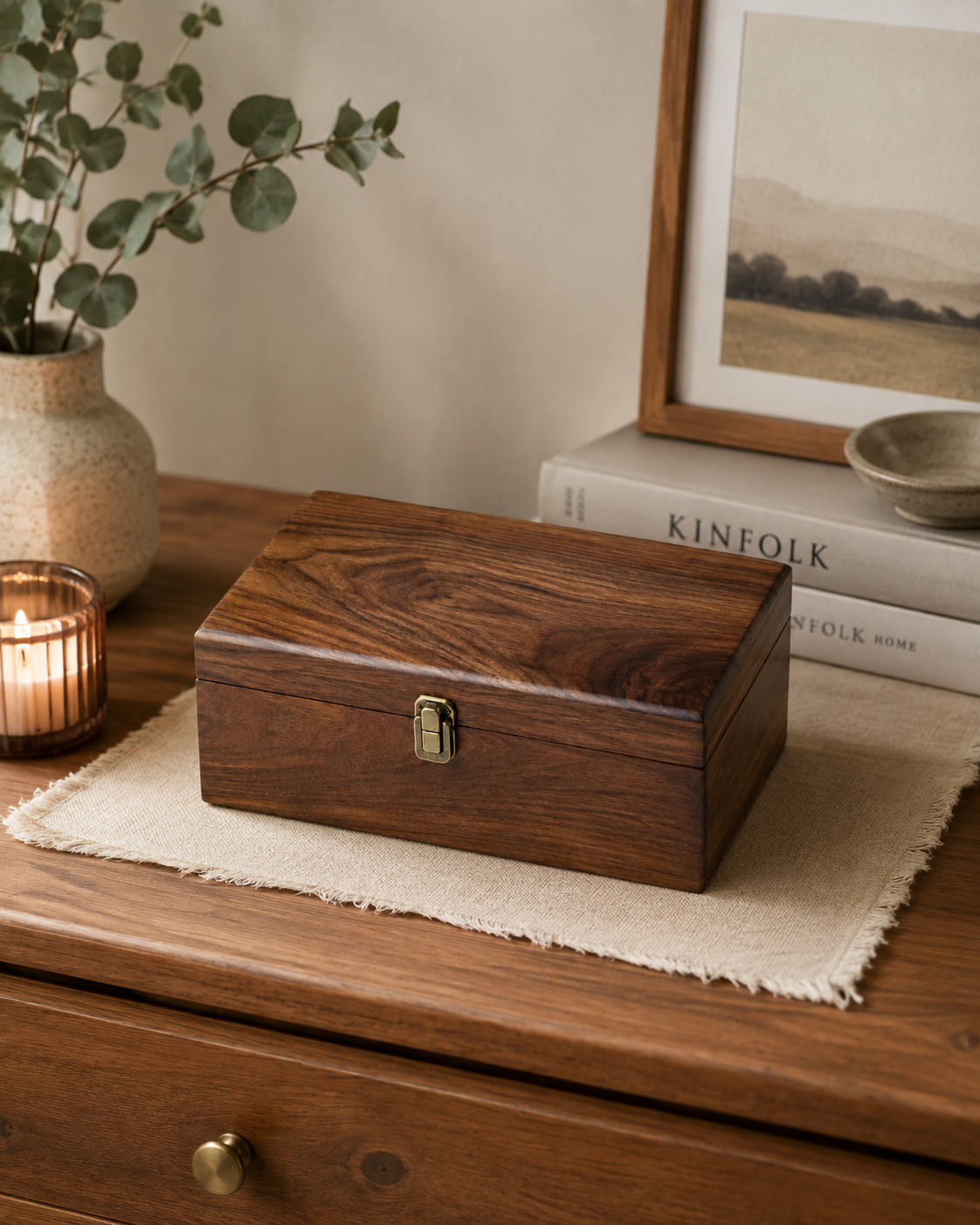 VORQENA walnut keepsake box in a warm interior